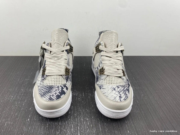 Cheap Husky 4 819139-030 Snakeskin Retro Jordan 0814